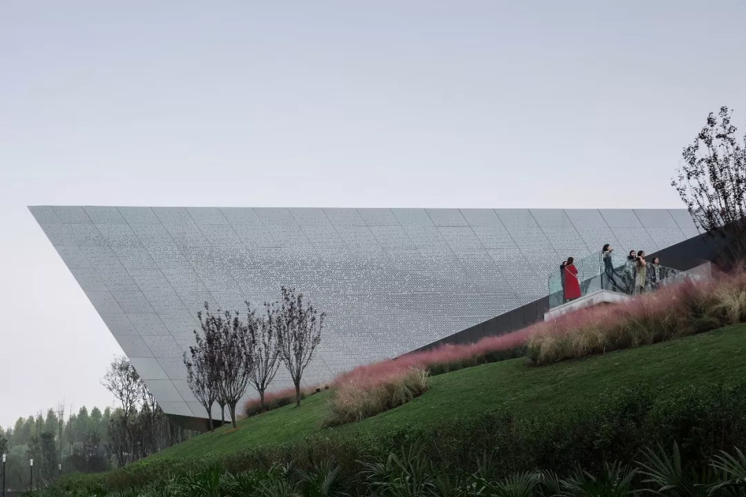 走廊挑臺(tái)看建筑 by蘇圣亮，天華建筑設(shè)計(jì)